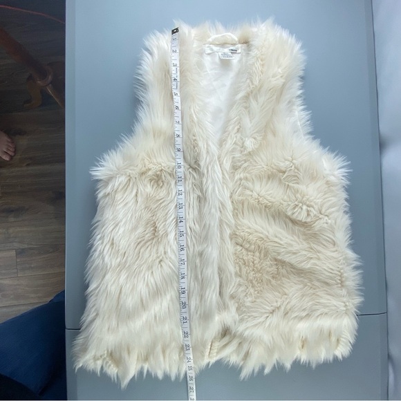 Ellison faux fur cream vest with fringe bottom wms sz small - Picture 10 of 15